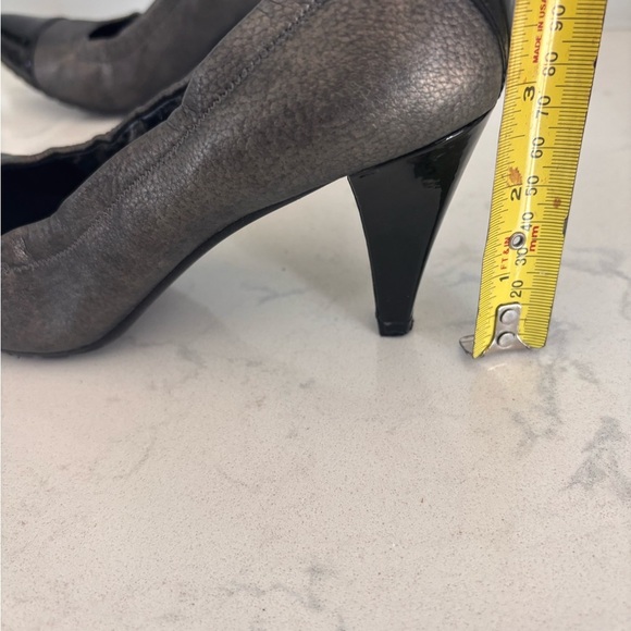 Stuart Weitzman Metallic and Black Heels - Picture 5 of 13